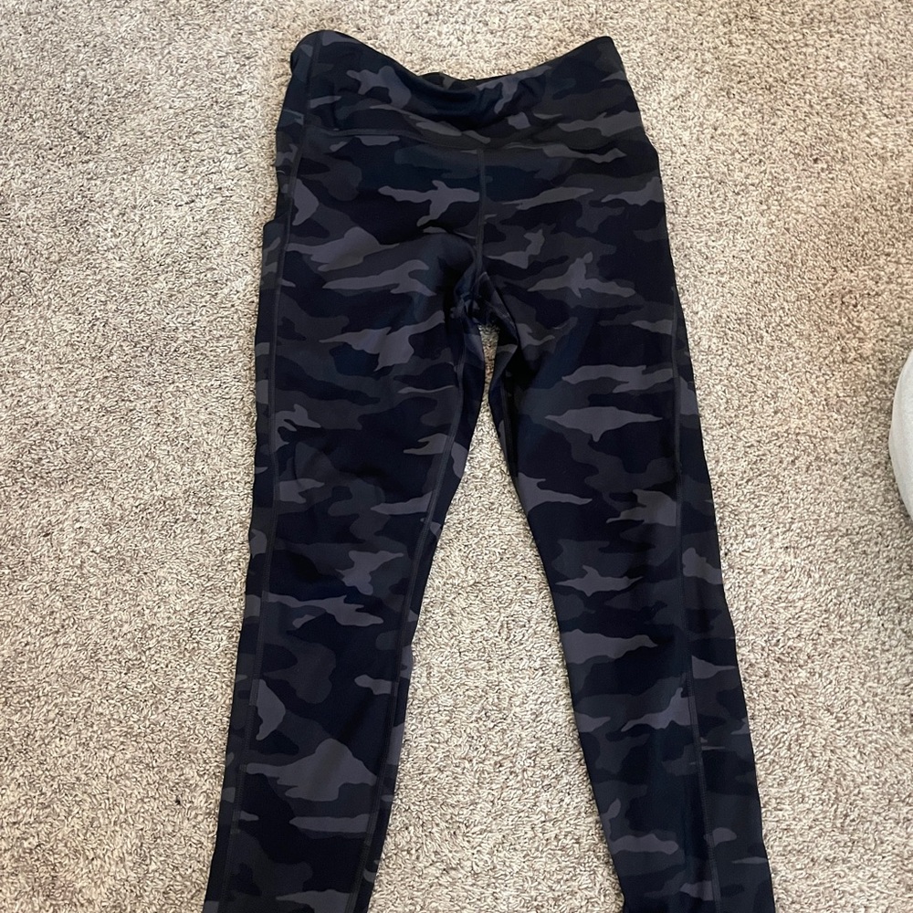 medium athleta leggings
